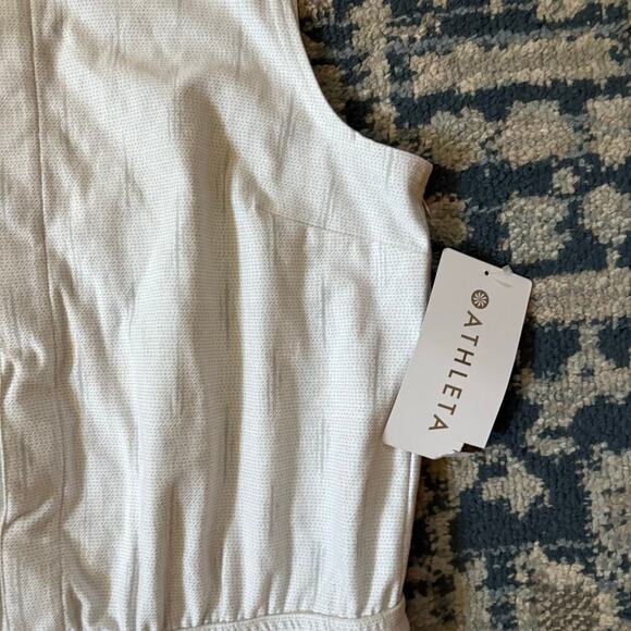 NWT Athleta Farallon Printed Romper White
Grey Organic Cotton - Picture 4 of 8
